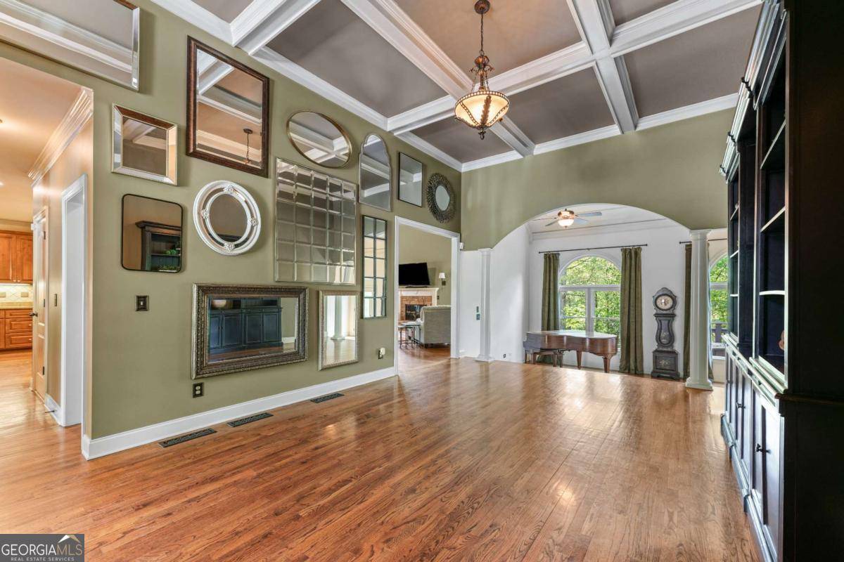 Buford, GA 30519,2111 Democracy DR