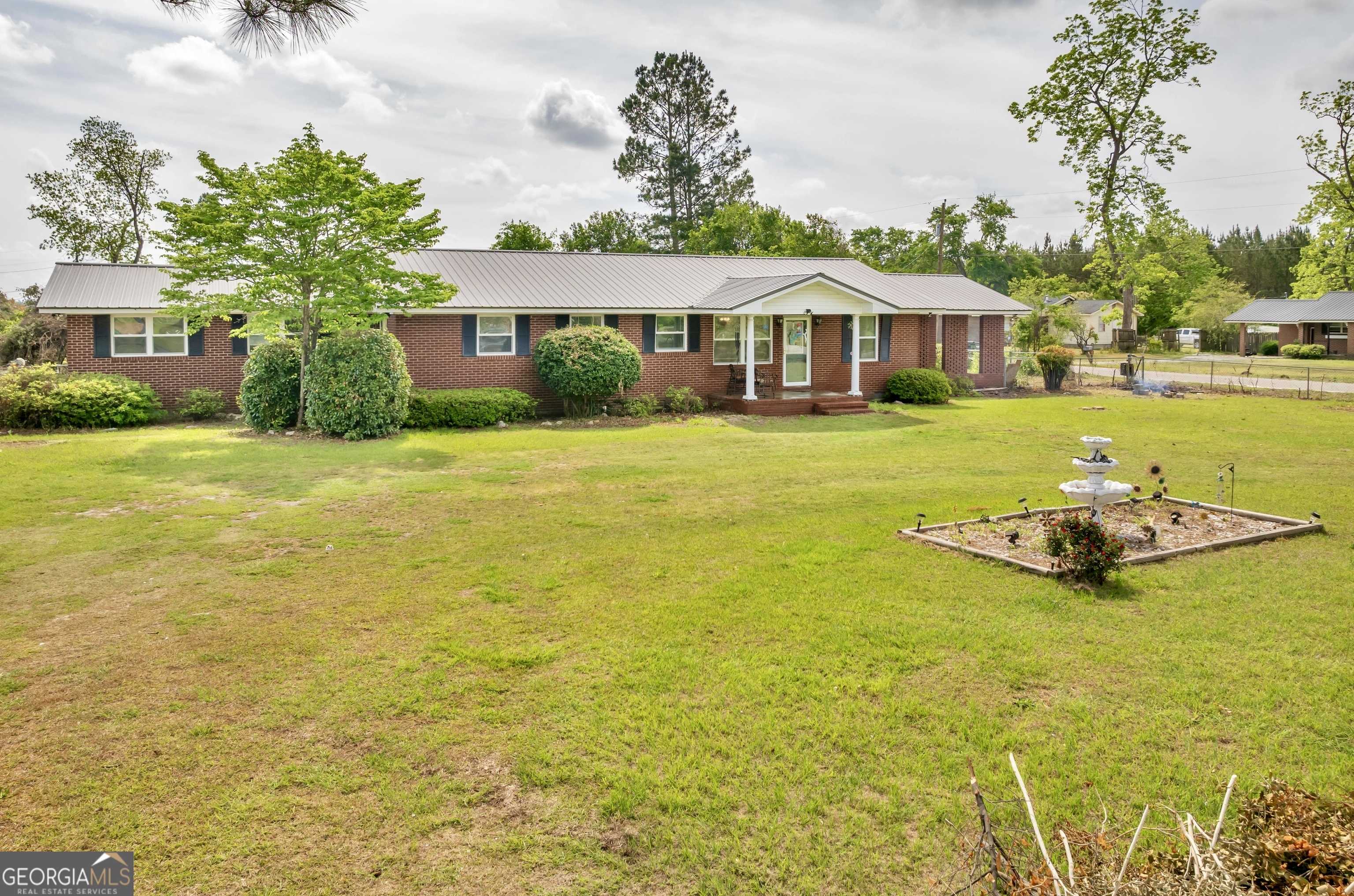 Swainsboro, GA 30401,147 Reba DR