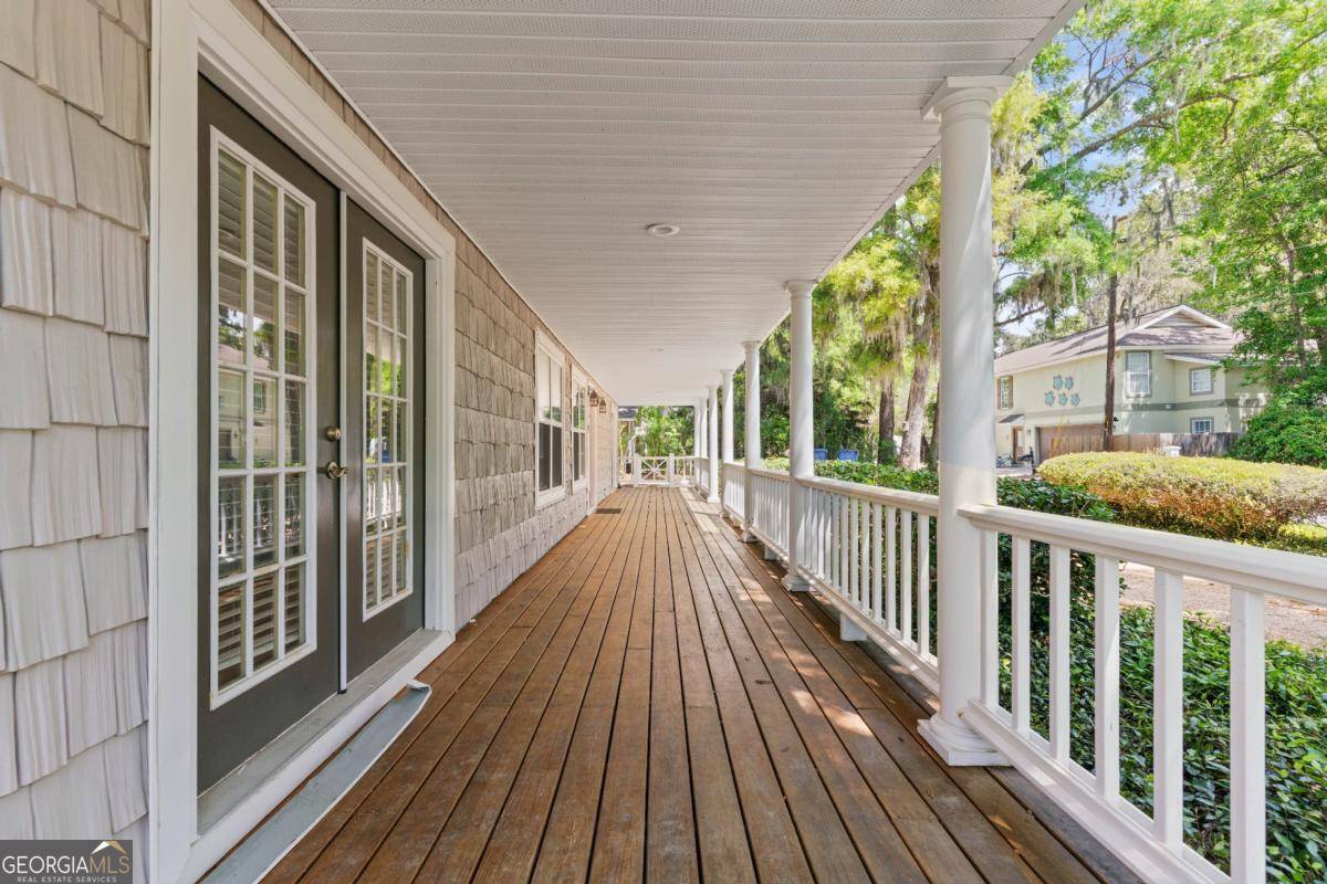 St. Simons, GA 31522,701 Third AVE