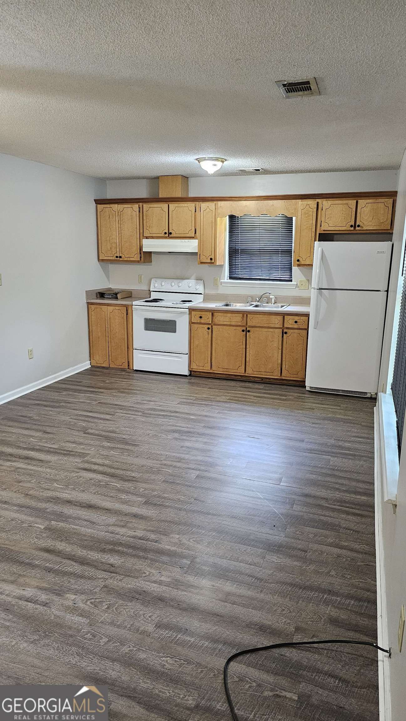 Fort Valley, GA 31030,806 E Church ST