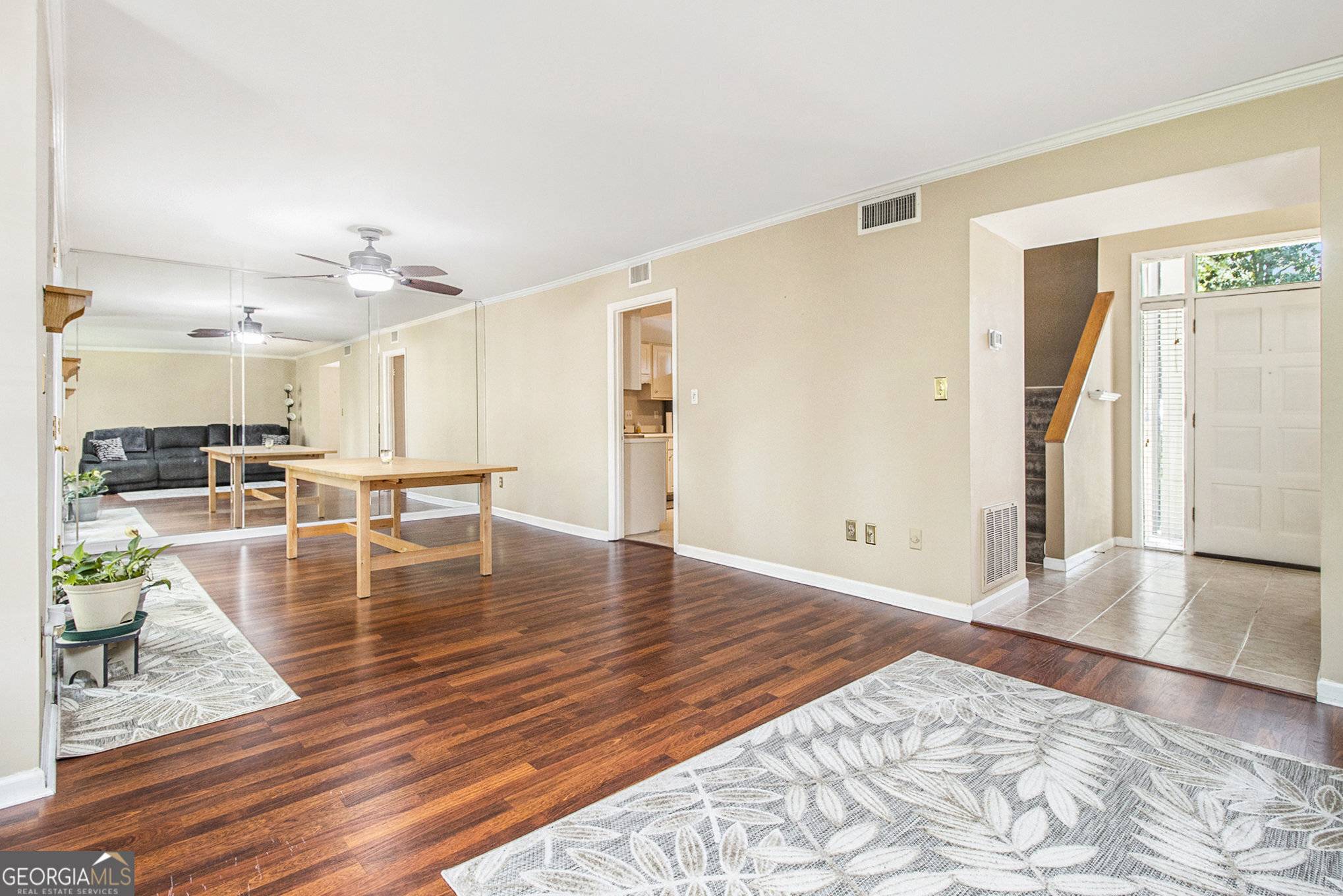 Atlanta, GA 30328,11 Forrest PL