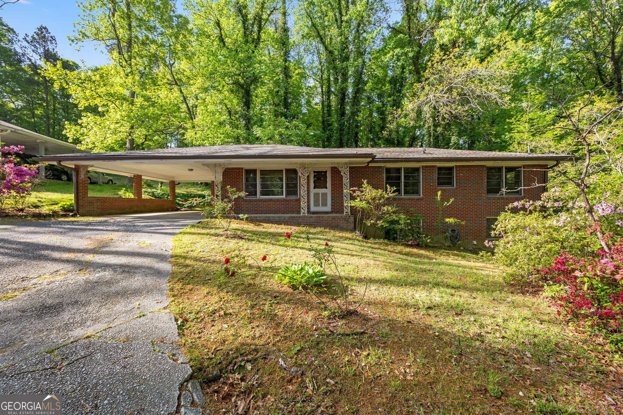 Mableton, GA 30126,470 Hunnicutt RD SE
