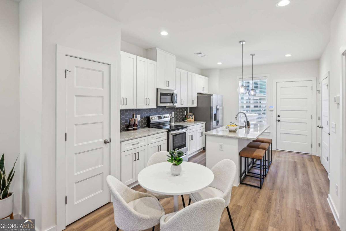 Atlanta, GA 30310,1095 Tucker AVE #207