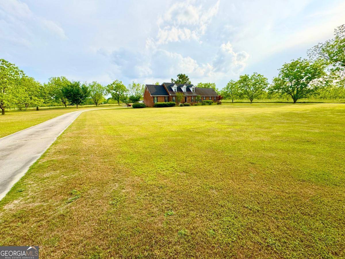 Ocilla, GA 31774,357 Douglas HWY