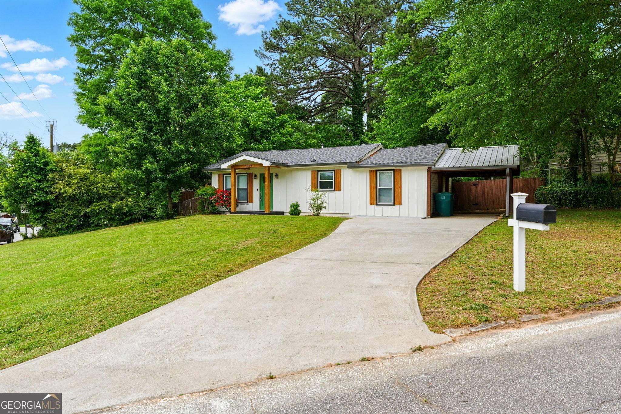 Smyrna, GA 30082,2804 HALL DR SE