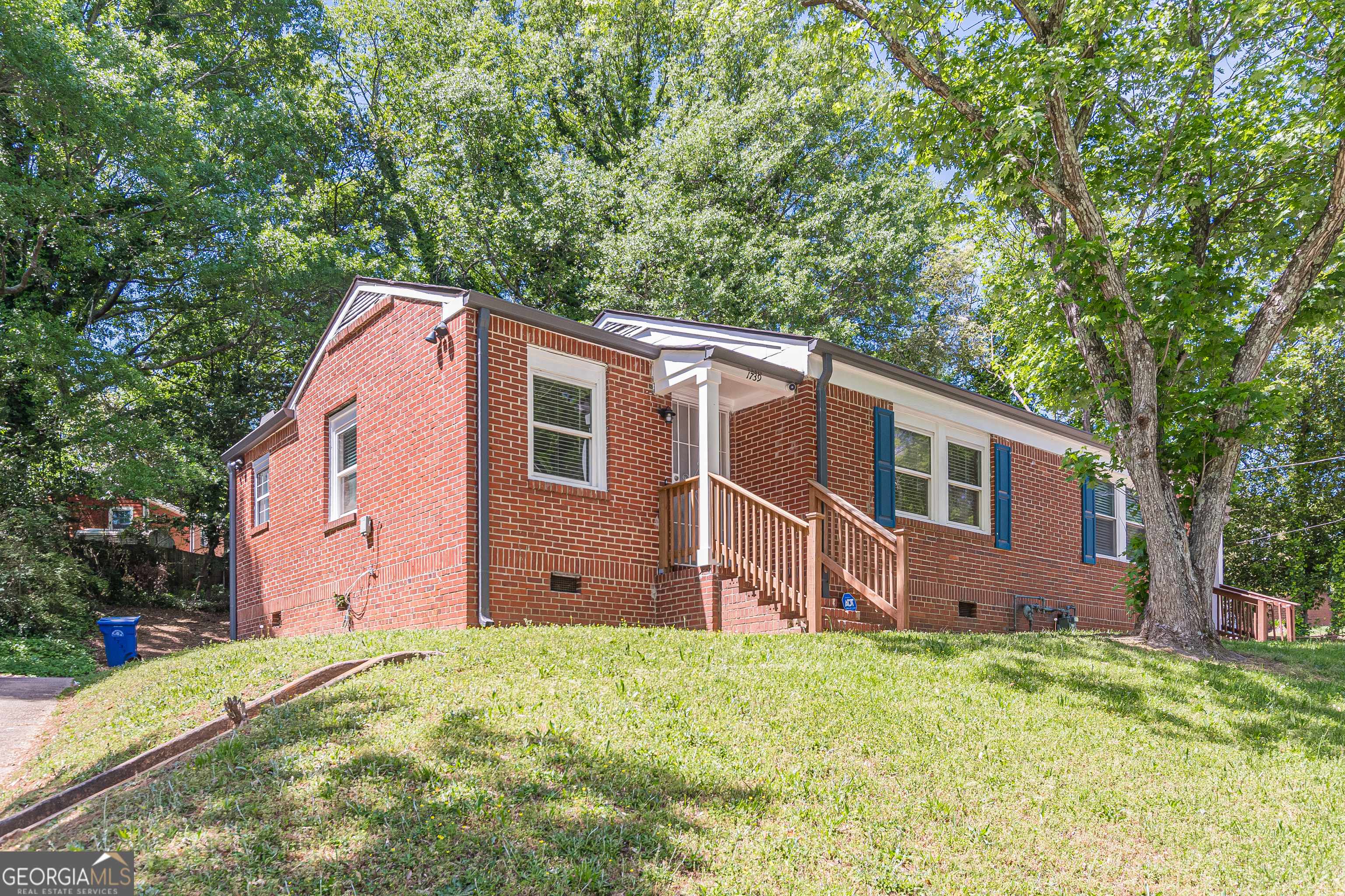 Atlanta, GA 30310,1739 Cahoon ST SW