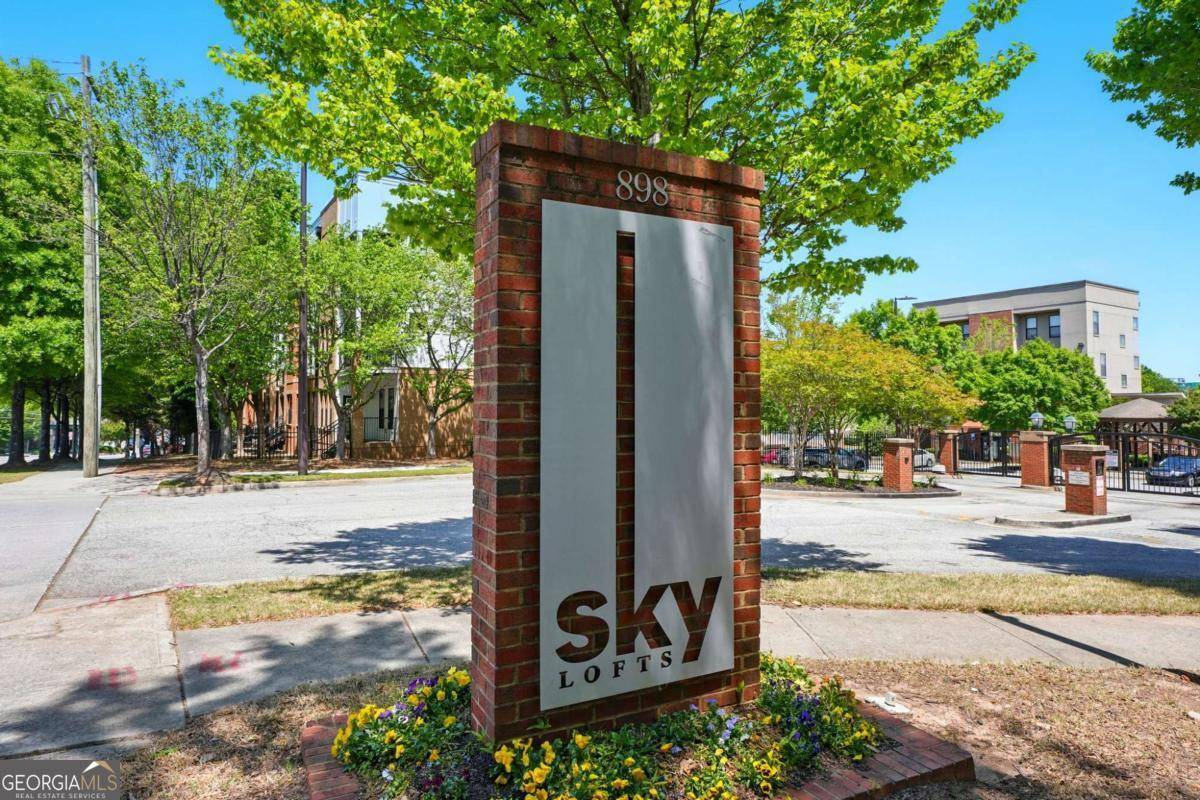 Atlanta, GA 30310,898 Oak ST SW #3207