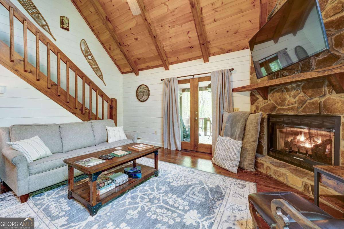 Blue Ridge, GA 30513,38 Forest LN