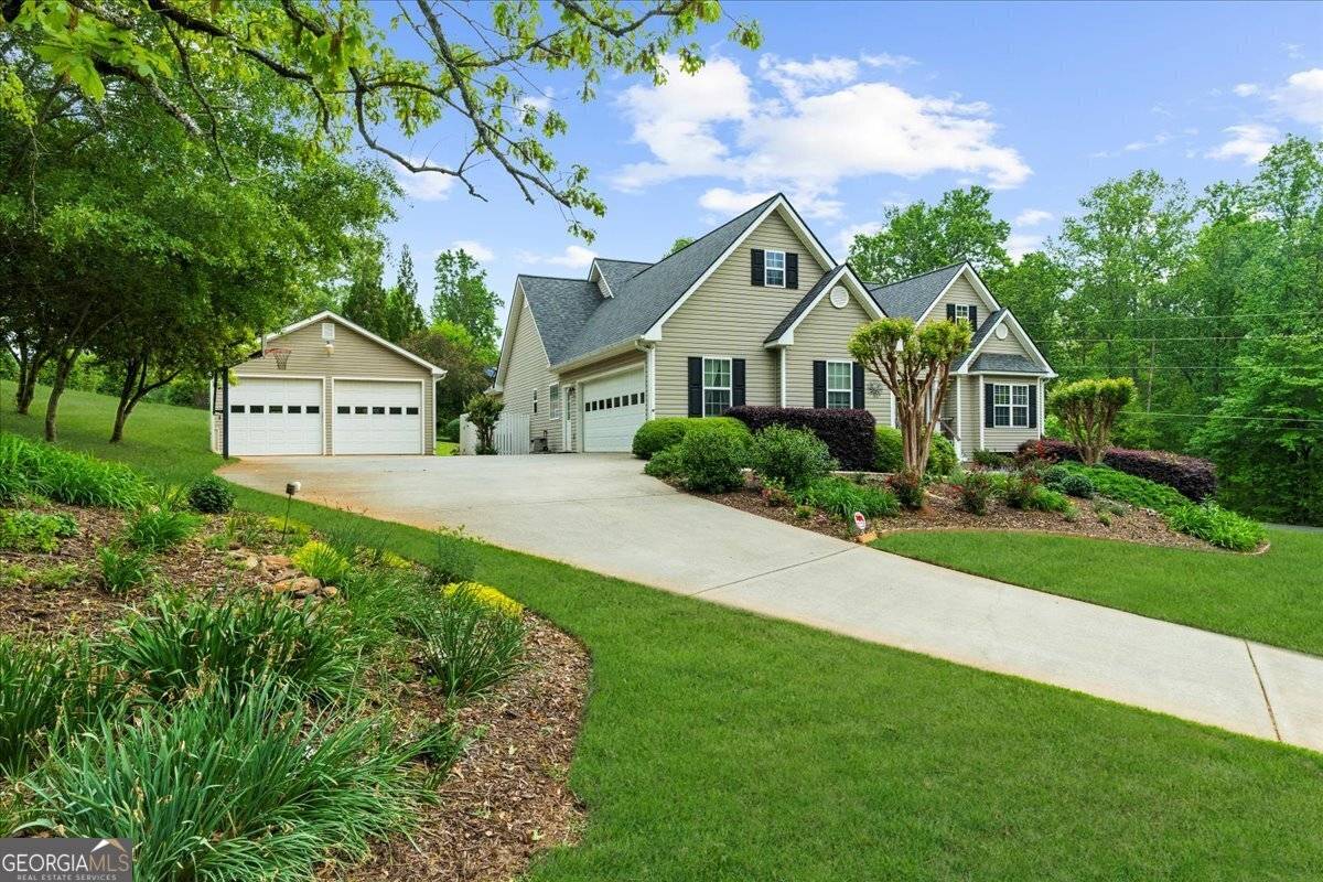 Dawsonville, GA 30534,214 Woodland CIR