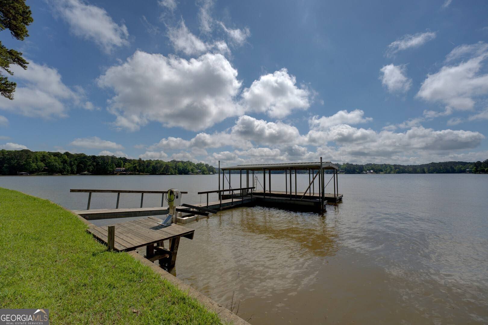 Jackson, GA 30233,185 Crestview RD