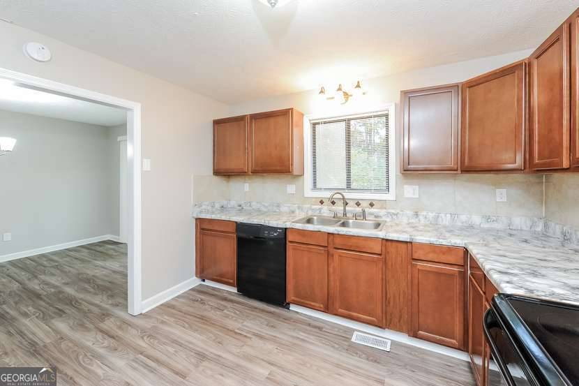 Marietta, GA 30066,4391 Sandy Plains RD