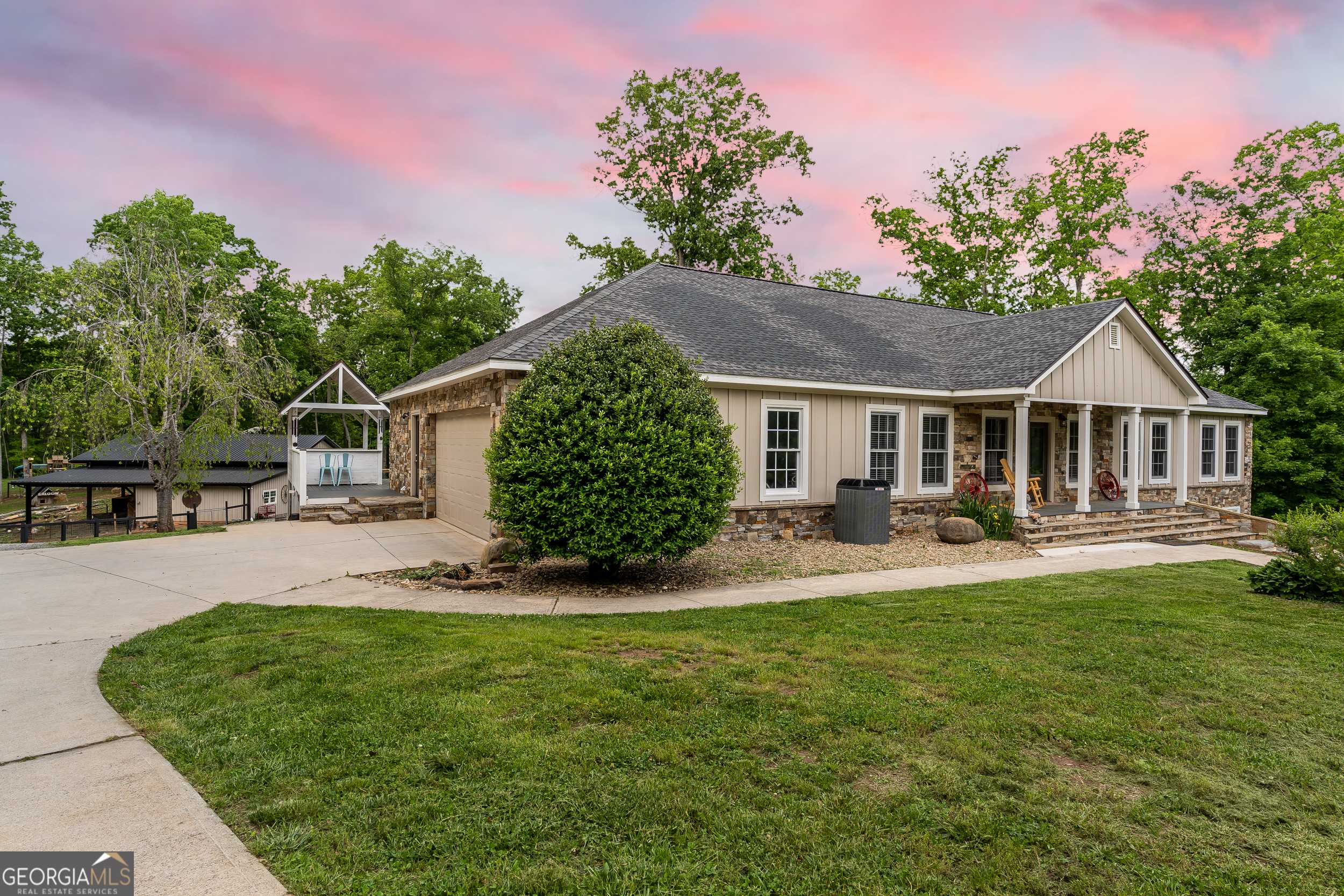 Young Harris, GA 30582,130 Springwood LN