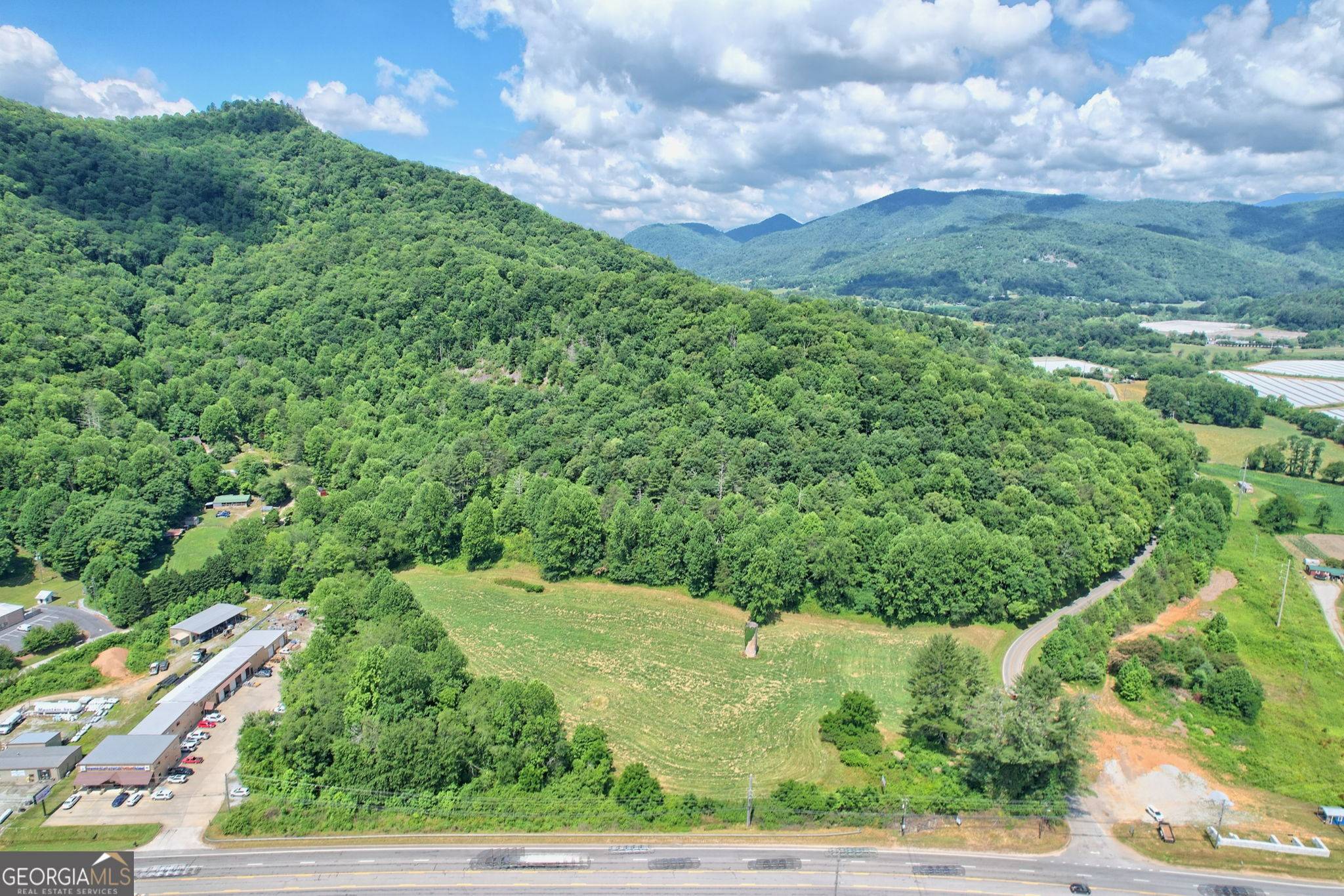 Rabun Gap, GA 30568,43 Wolffork RD