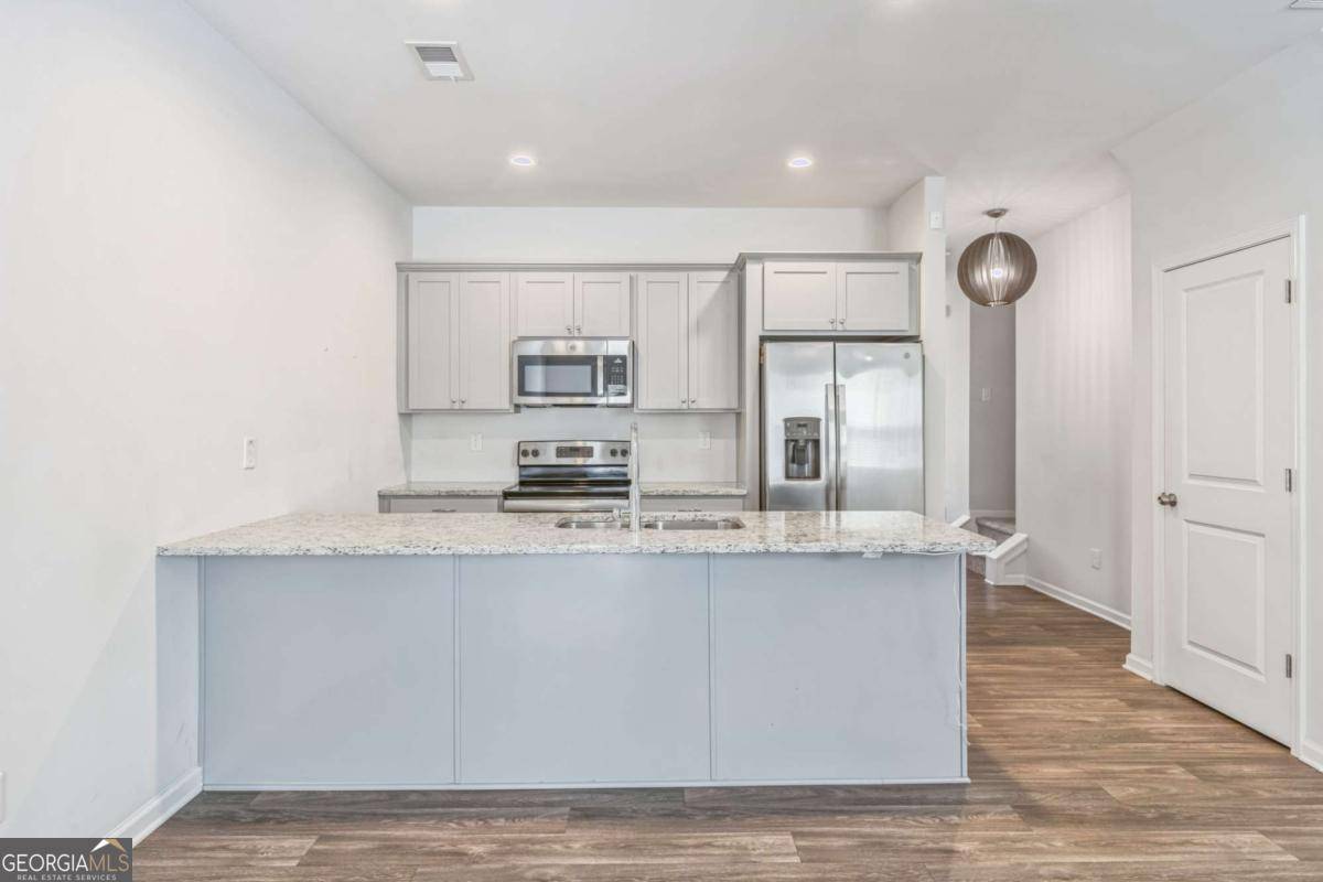 Atlanta, GA 30331,3122 Meadowstone LN SW