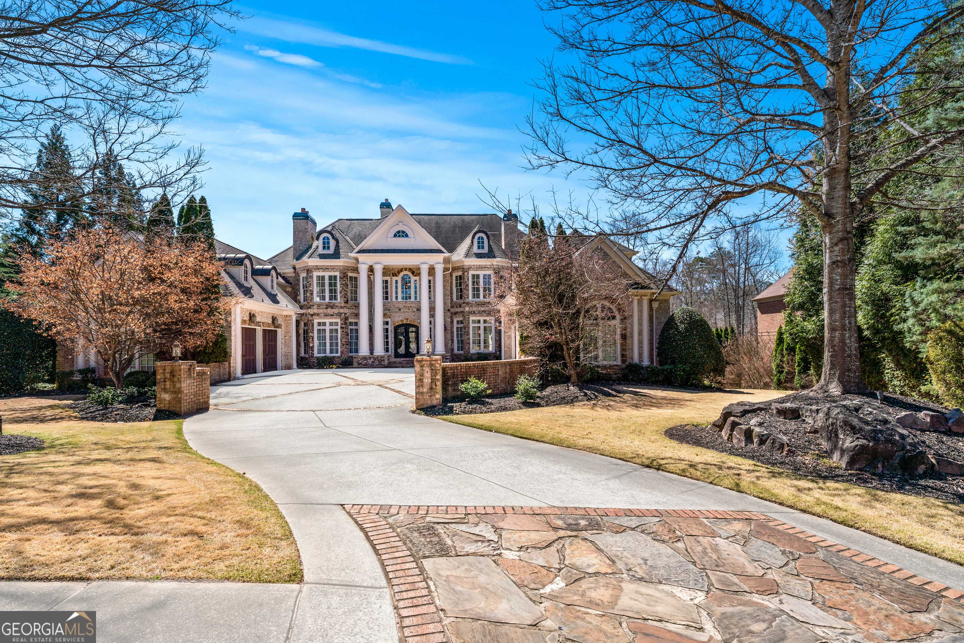 Alpharetta, GA 30004,15938 Manor Club Drive