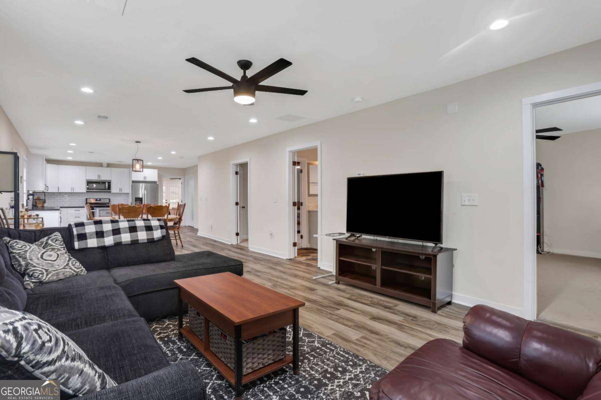 Atlanta, GA 30314,235 Holly RD NW