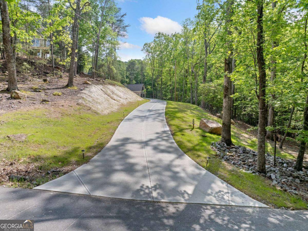 Waleska, GA 30183,126 Seneca CT