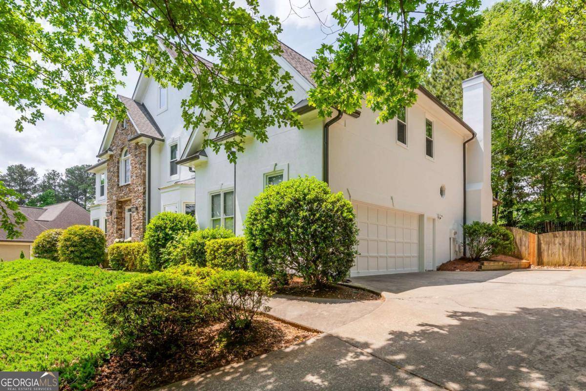 Alpharetta, GA 30022,725 Eider Down CT
