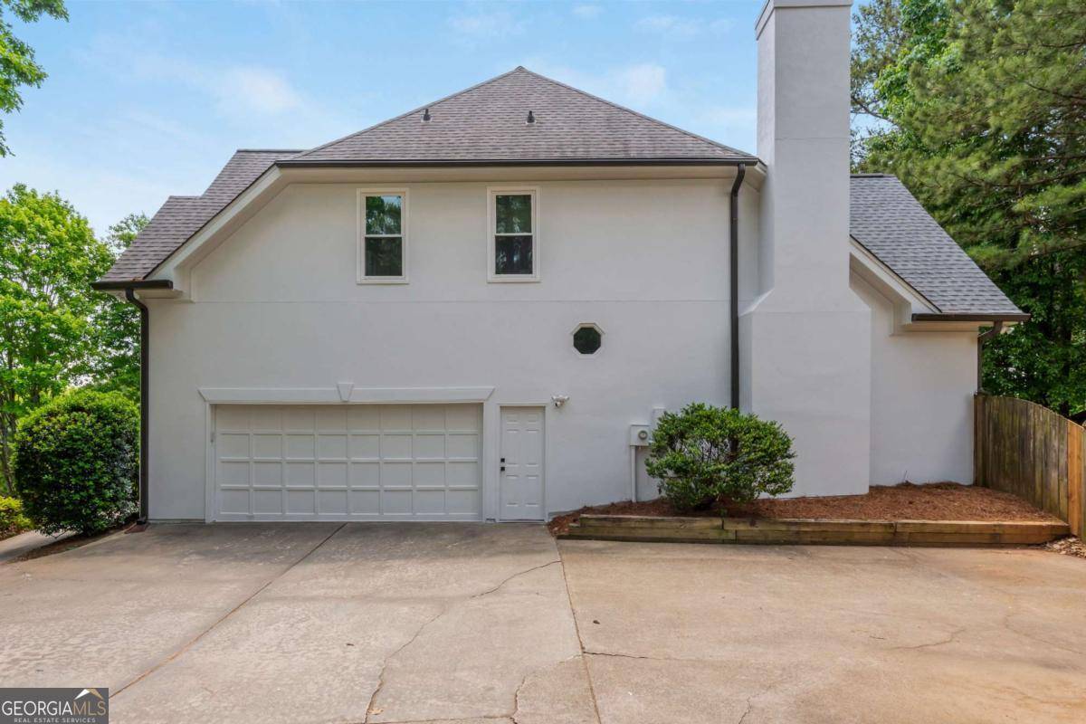 Alpharetta, GA 30022,725 Eider Down CT