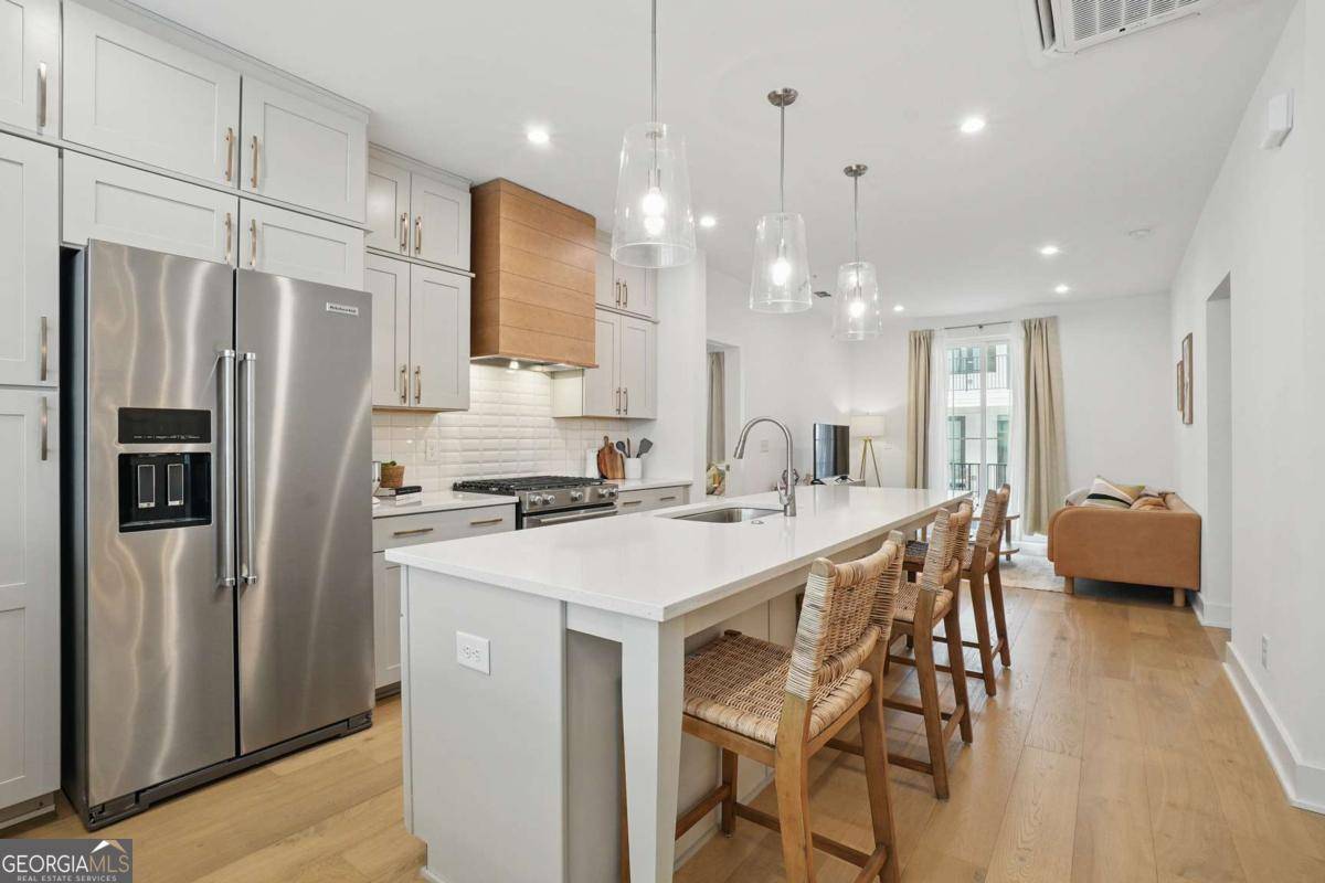 Decatur, GA 30030,230 New ST #2102