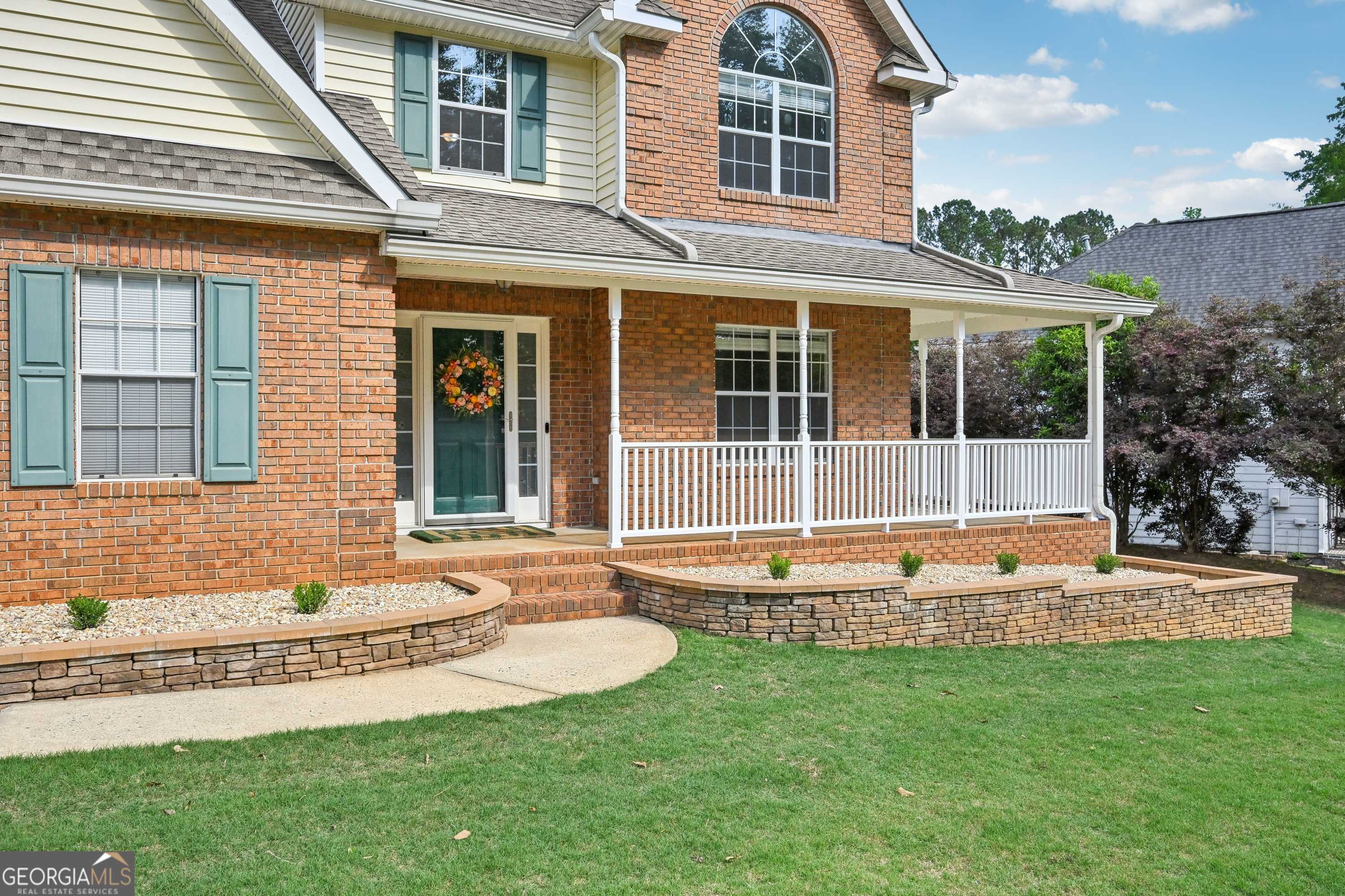 Peachtree City, GA 30269,612 Longer DR