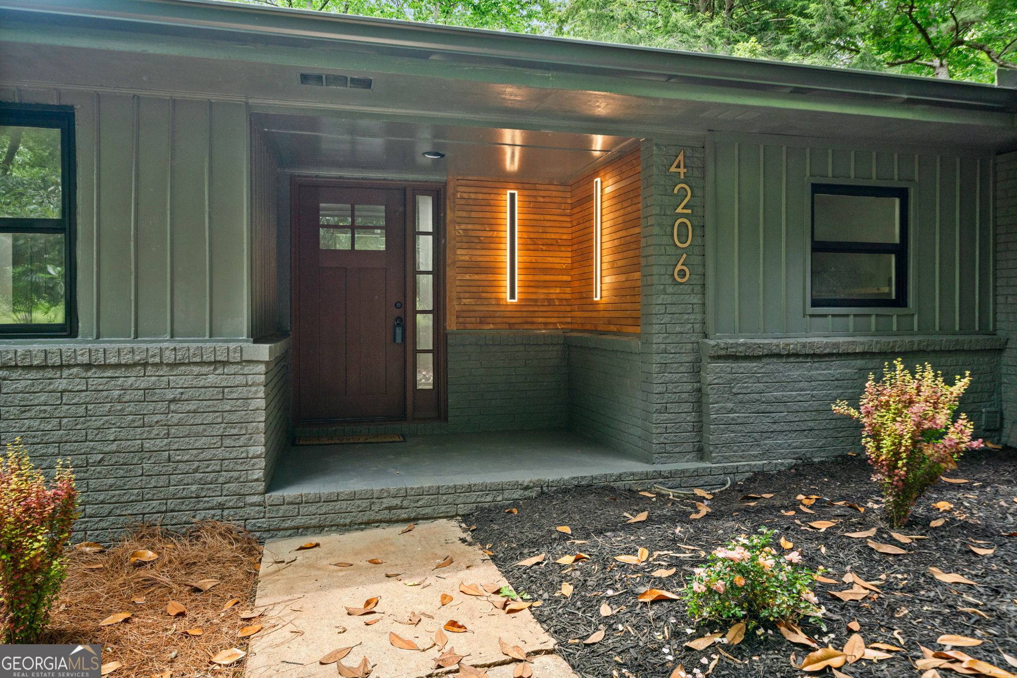 Smyrna, GA 30082,4206 Lake Laurel DR SE