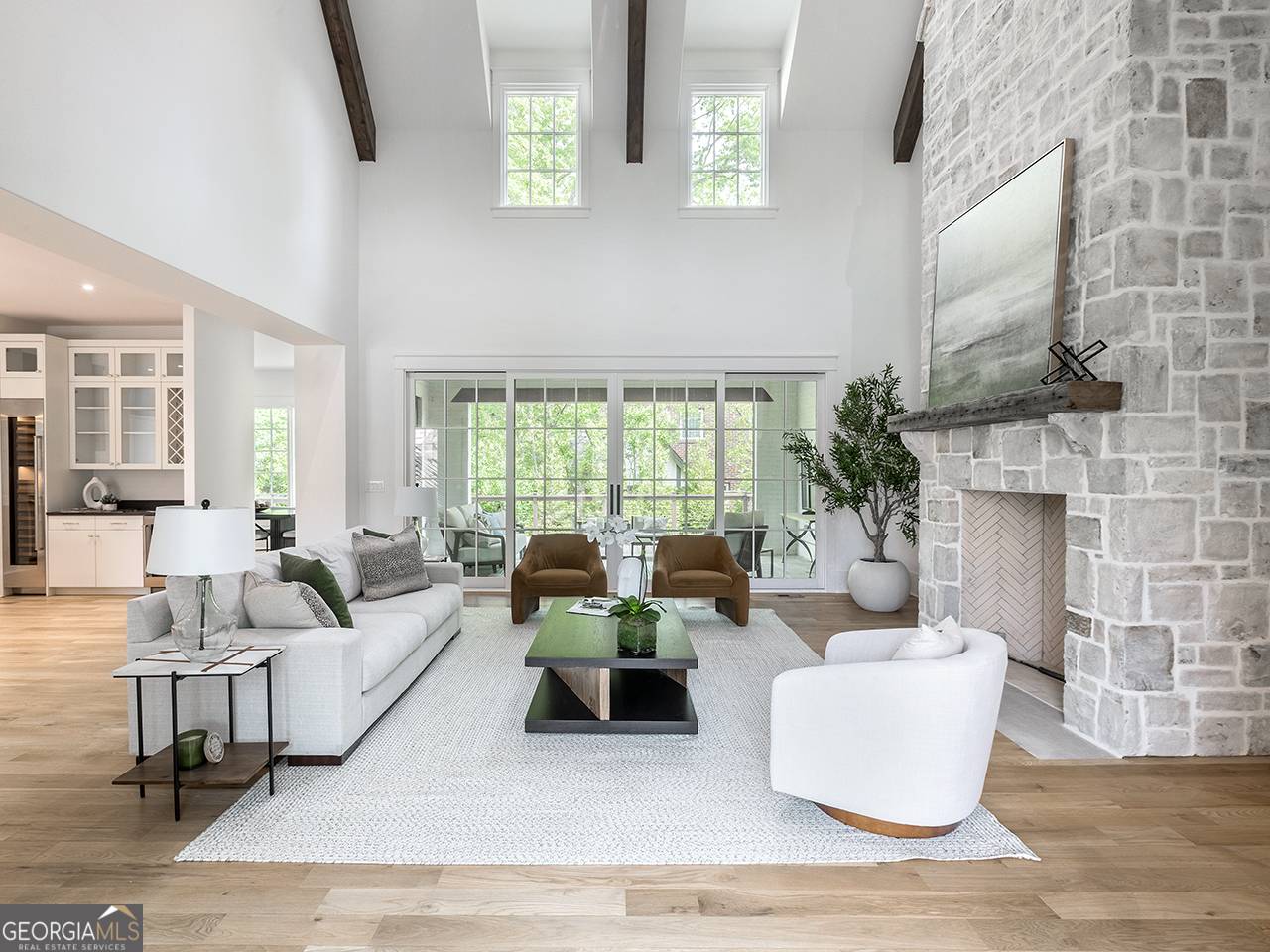 Atlanta, GA 30305,464 Pine Tree DR NE