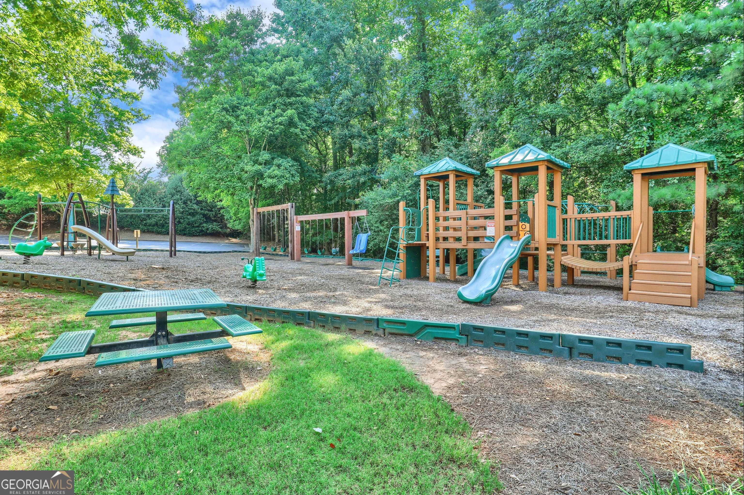 Newnan, GA 30265,119 Creekside WAY