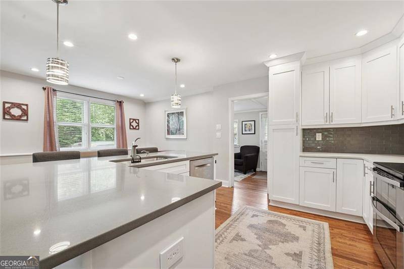 Atlanta, GA 30360,2586 VALLEY STREAM DR