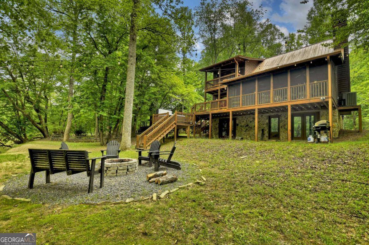 Ellijay, GA 30540,896 Navaho WAY