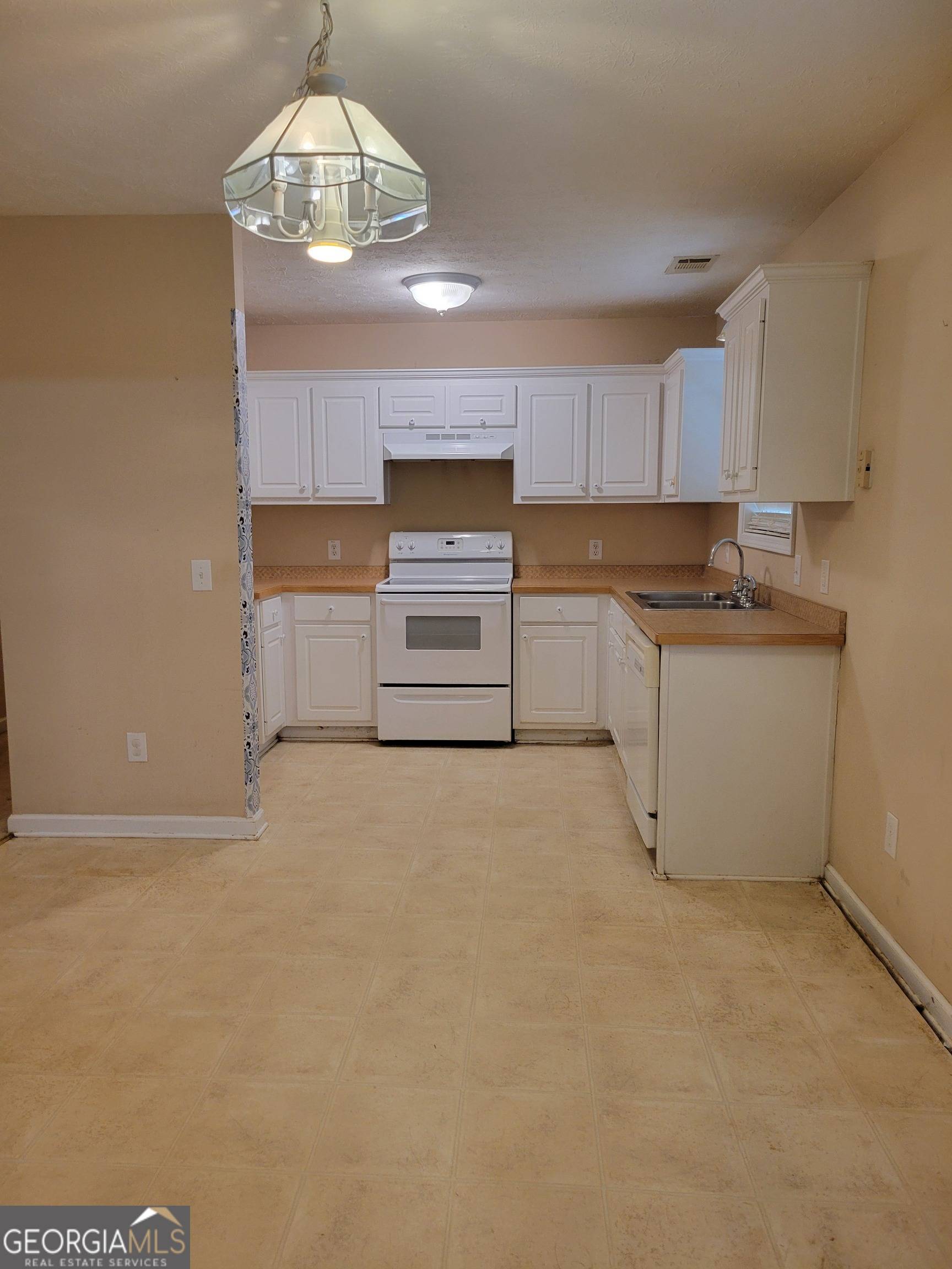 Winder, GA 30680,15 Twin Lakes RD