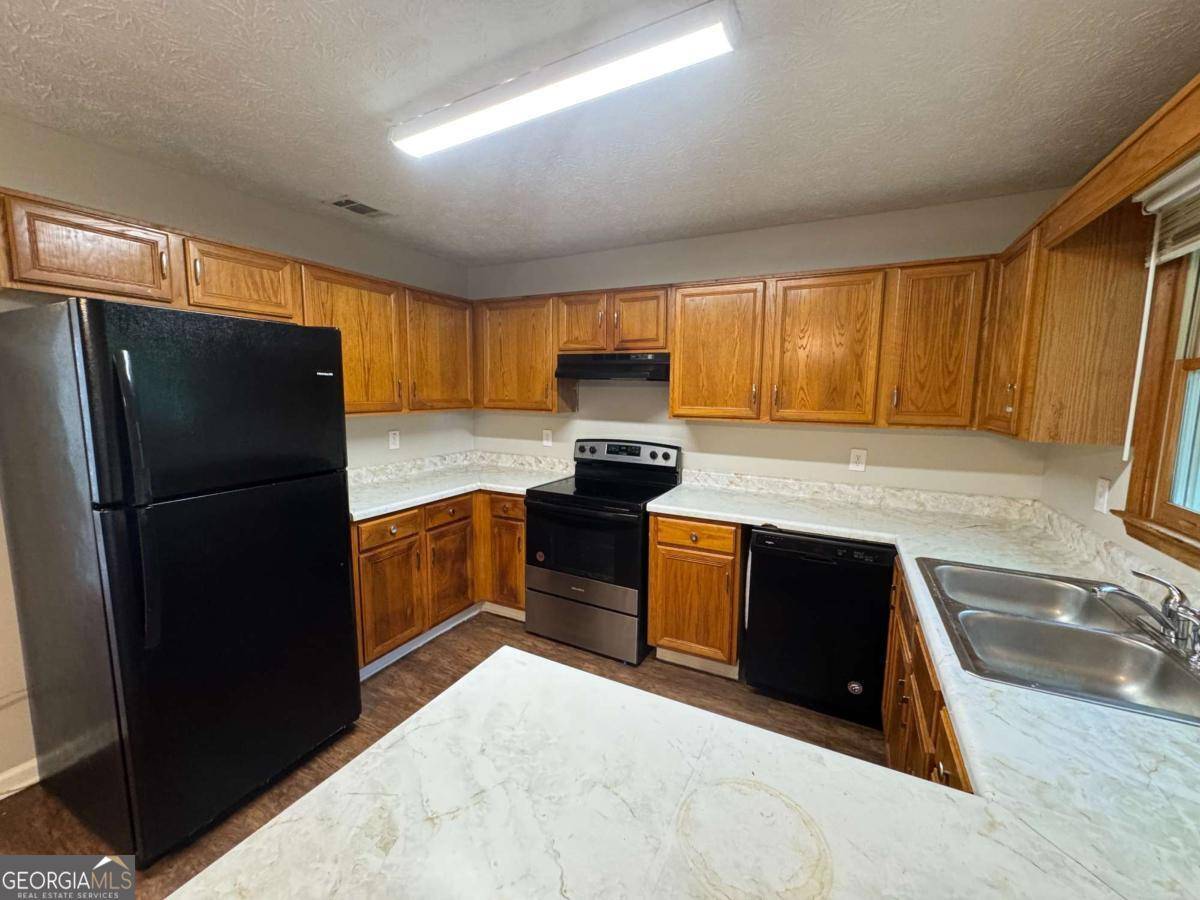 Stone Mountain, GA 30083,1048 Brandon LN