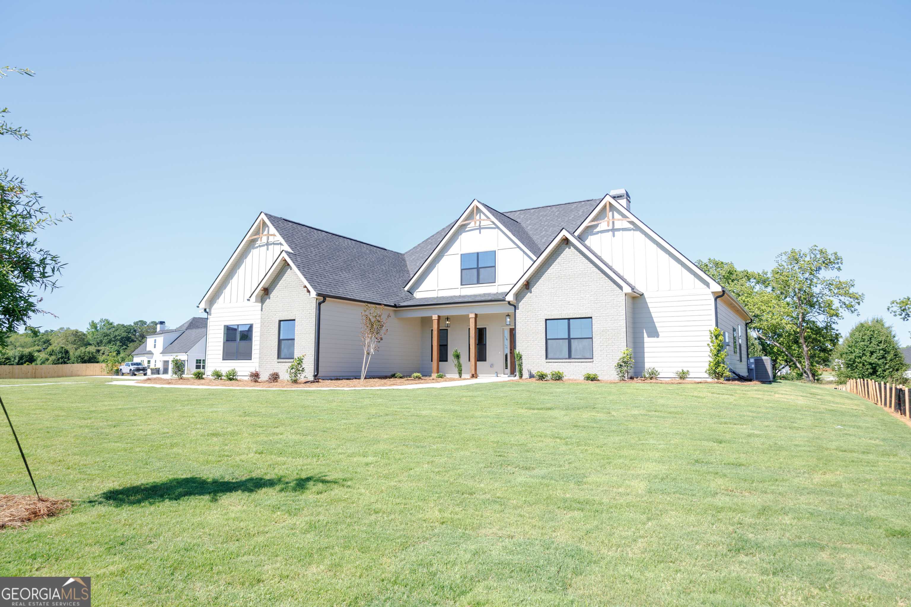 Senoia, GA 30276,347 Grove Park #86