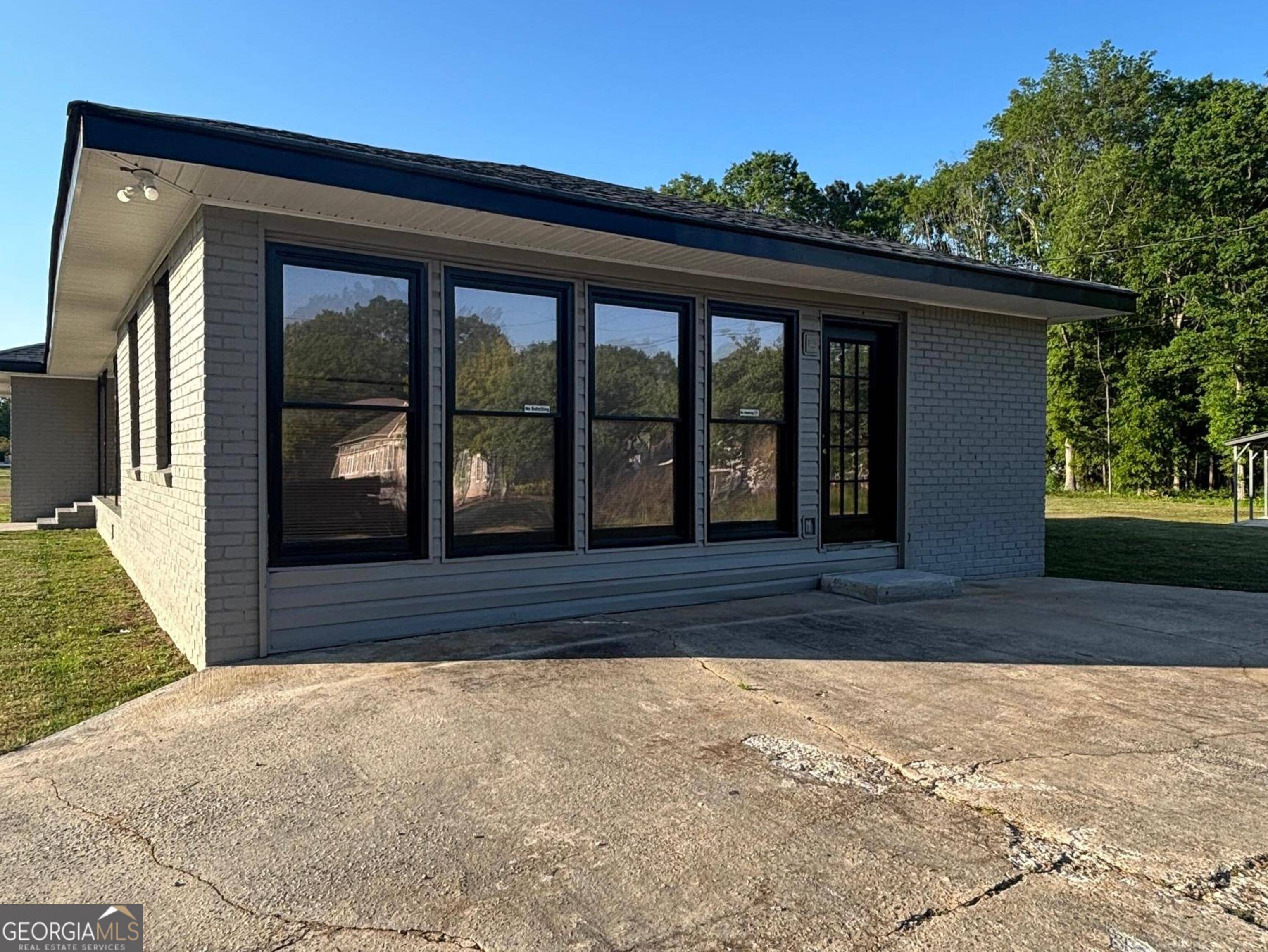Loganville, GA 30052,2205 Highway 81