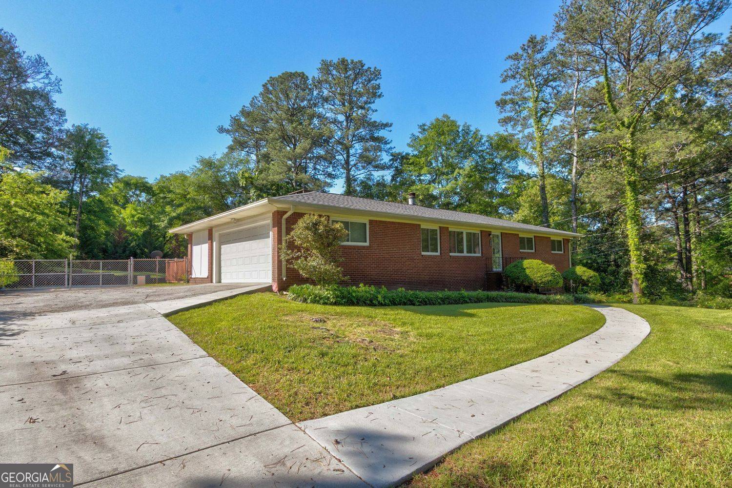 Mableton, GA 30126,6835 Queen Mill RD SE