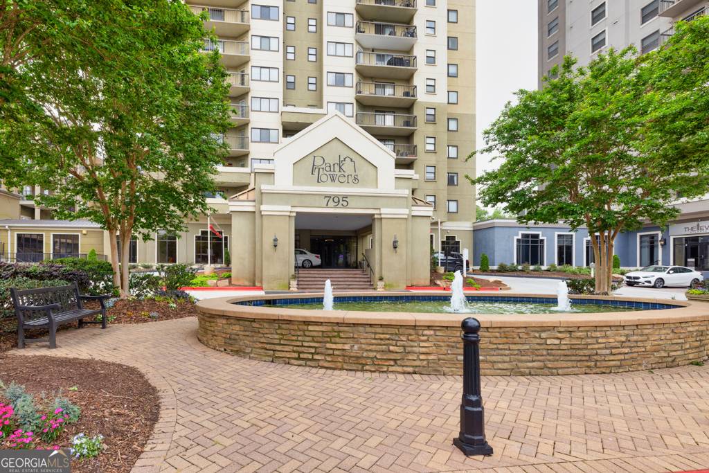 Atlanta, GA 30328,799 Hammond DR #314