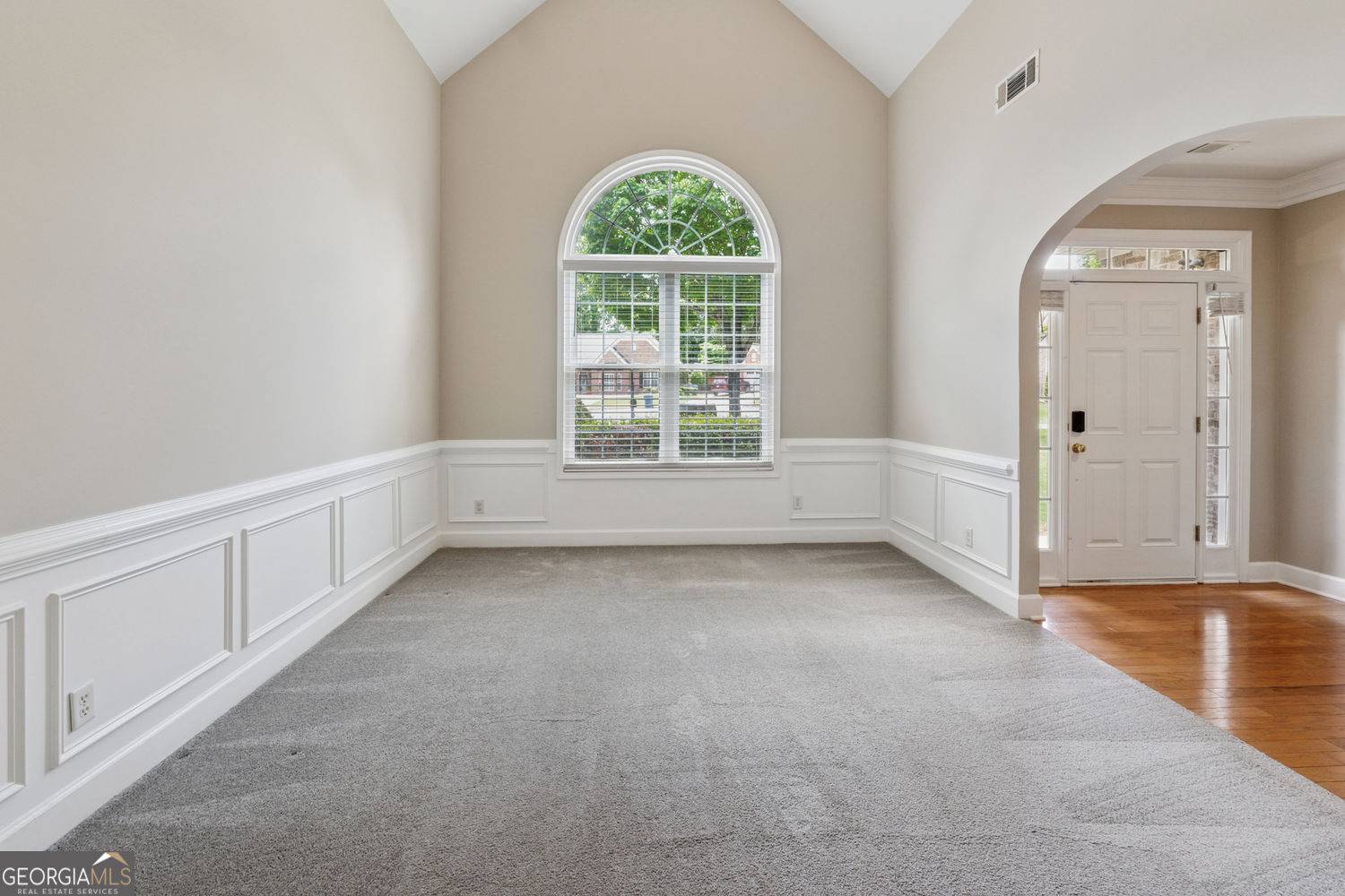 Alpharetta, GA 30004,725 Mae LN