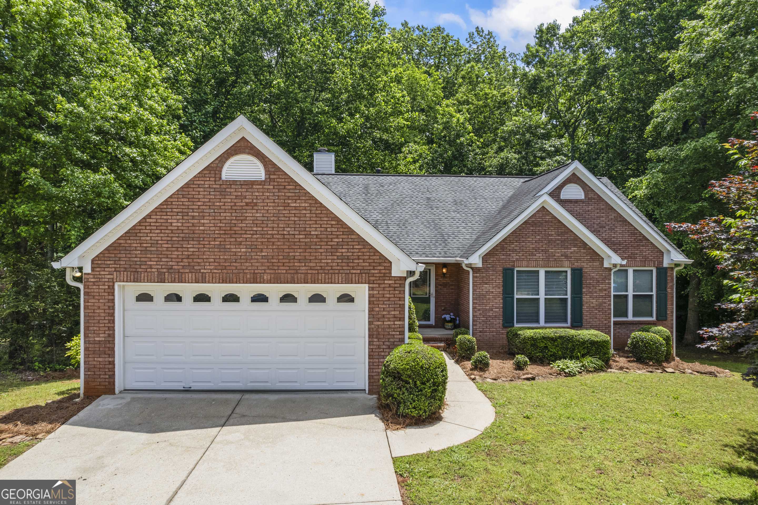 Flowery Branch, GA 30542,6360 Snug Harbor DR