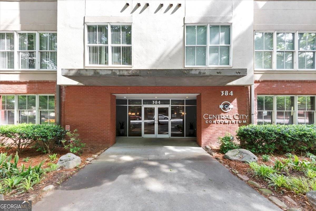 Atlanta, GA 30312,384 Ralph McGill BLVD NE #205