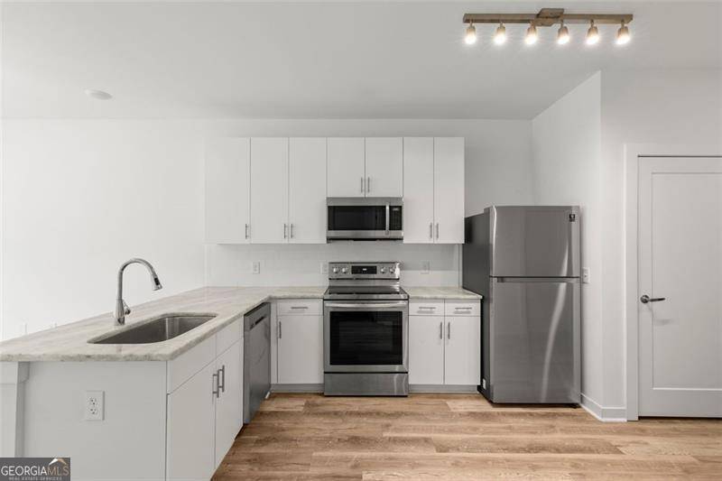 Atlanta, GA 30354,525 Parkway DR NE #110