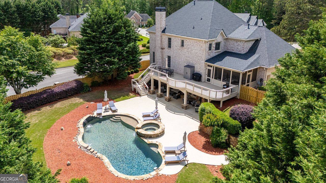 Alpharetta, GA 30004,200 N Willow CT