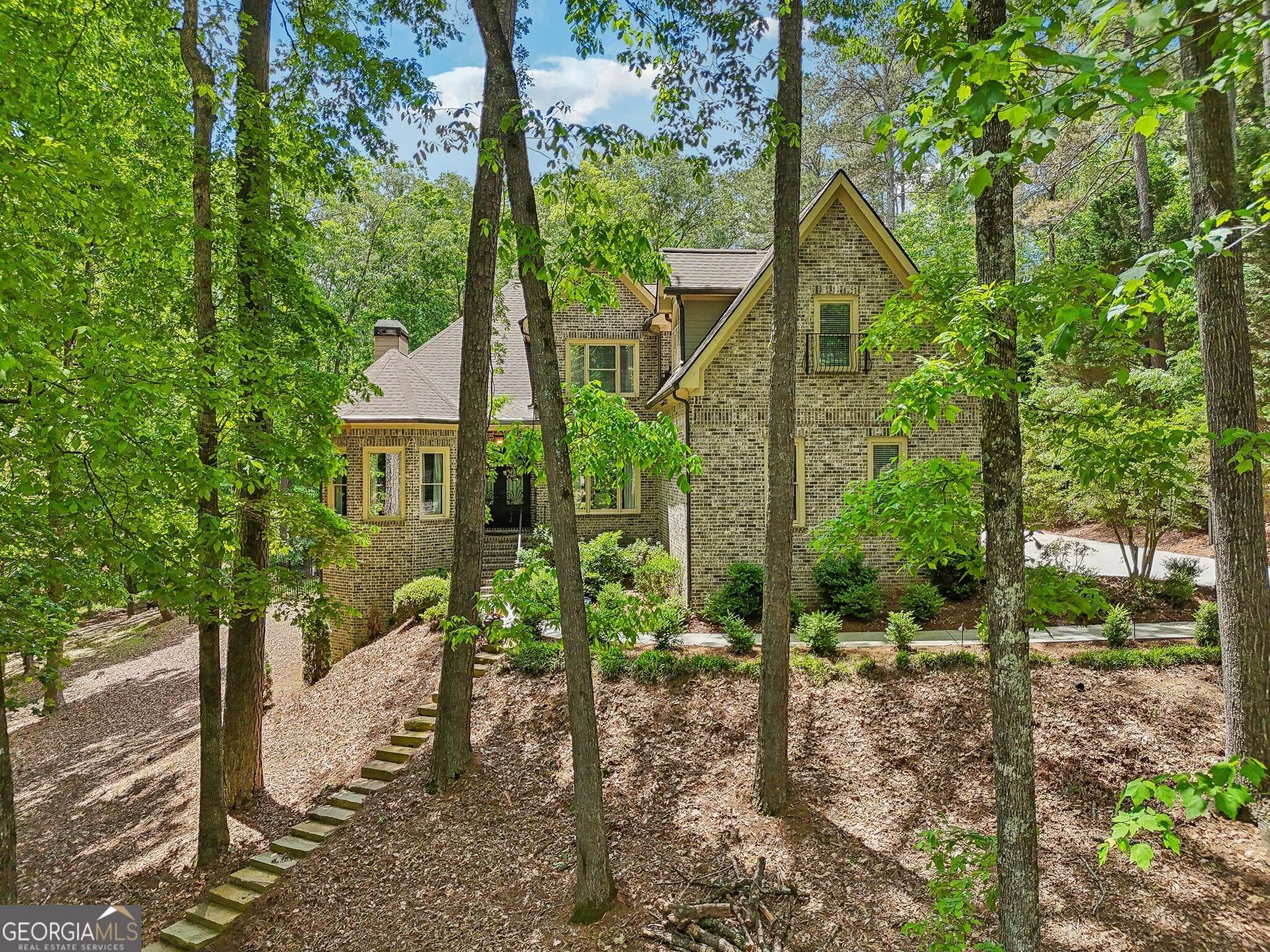 Milton, GA 30004,895 Freemanwood LN