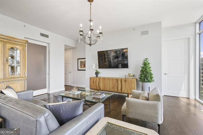 Atlanta, GA 30309,1820 Peachtree ST #614