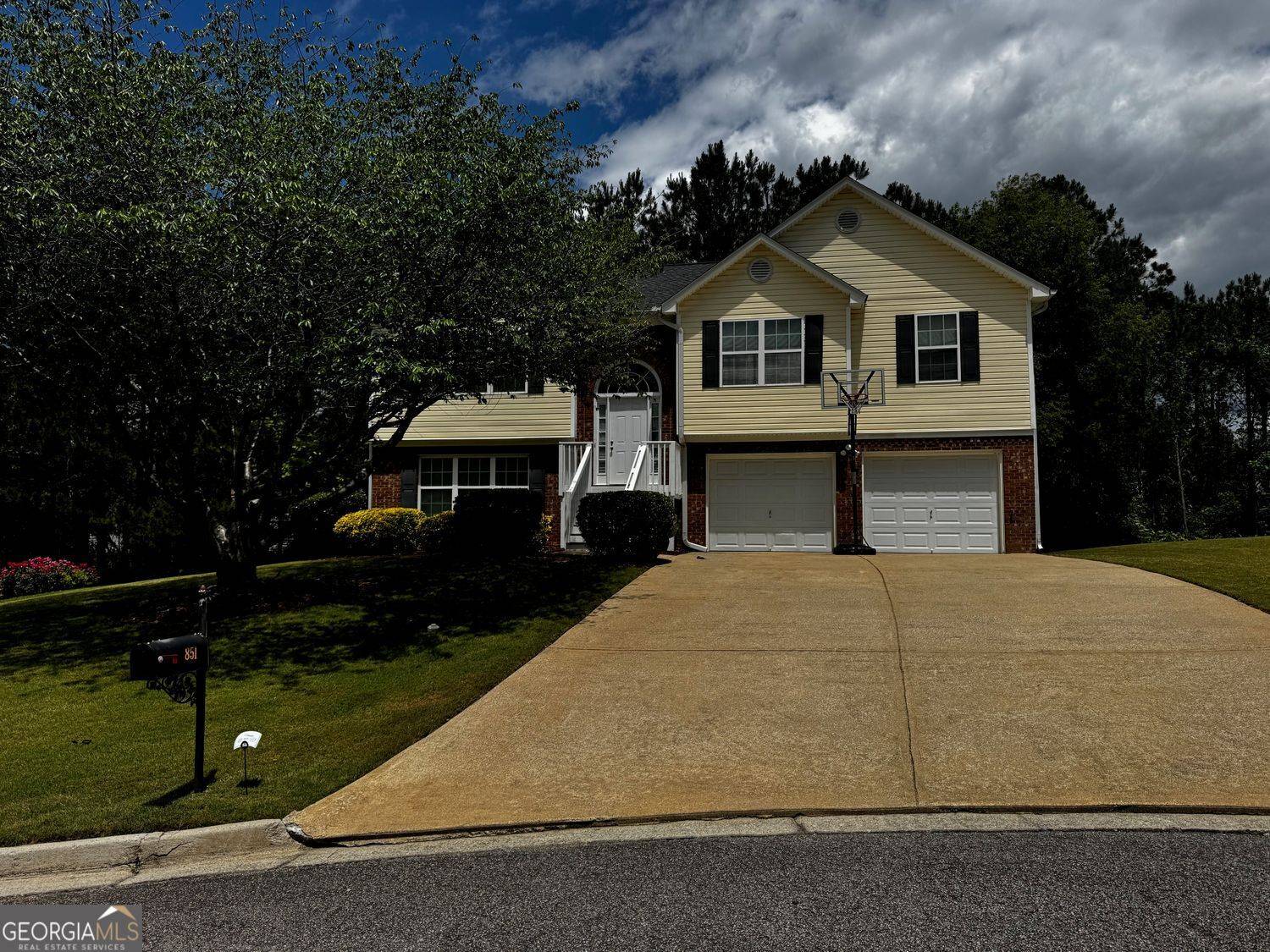 Douglasville, GA 30134,851 Walkingstick DR