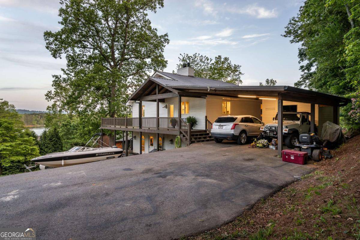 Blairsville, GA 30512,138 Mccombs DR