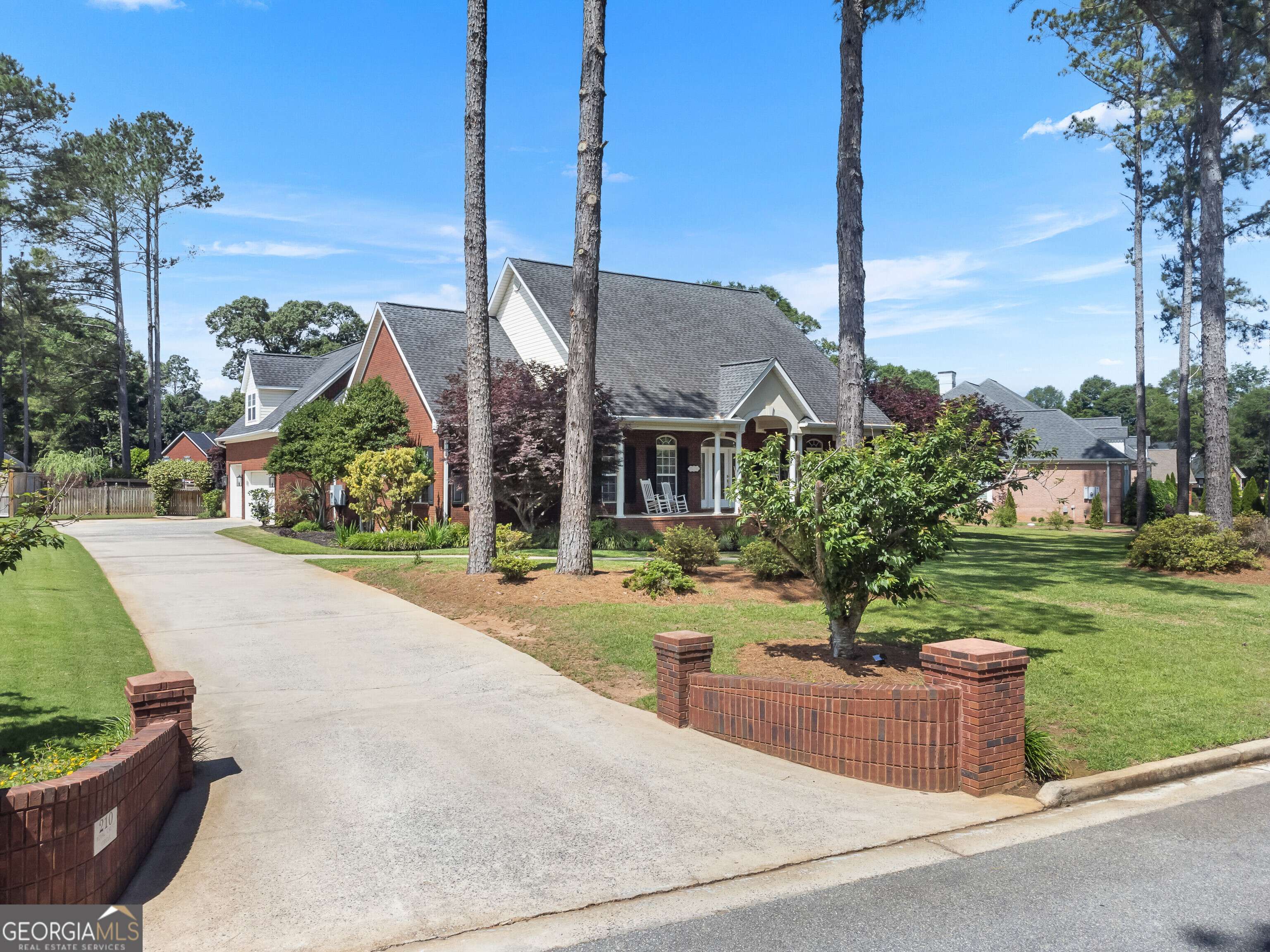 Kathleen, GA 31047,210 Royal Crest CIR