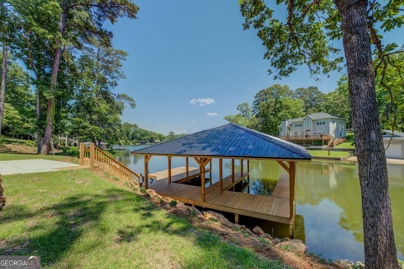 Jackson, GA 30233,141 G Lake Pines RD