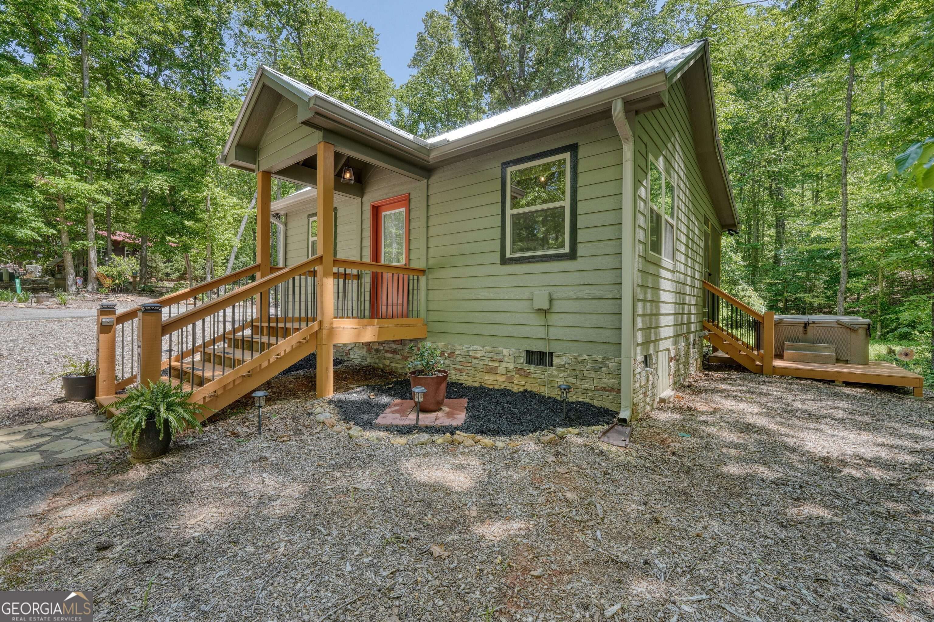 Blairsville, GA 30512,423 Chimney RDG