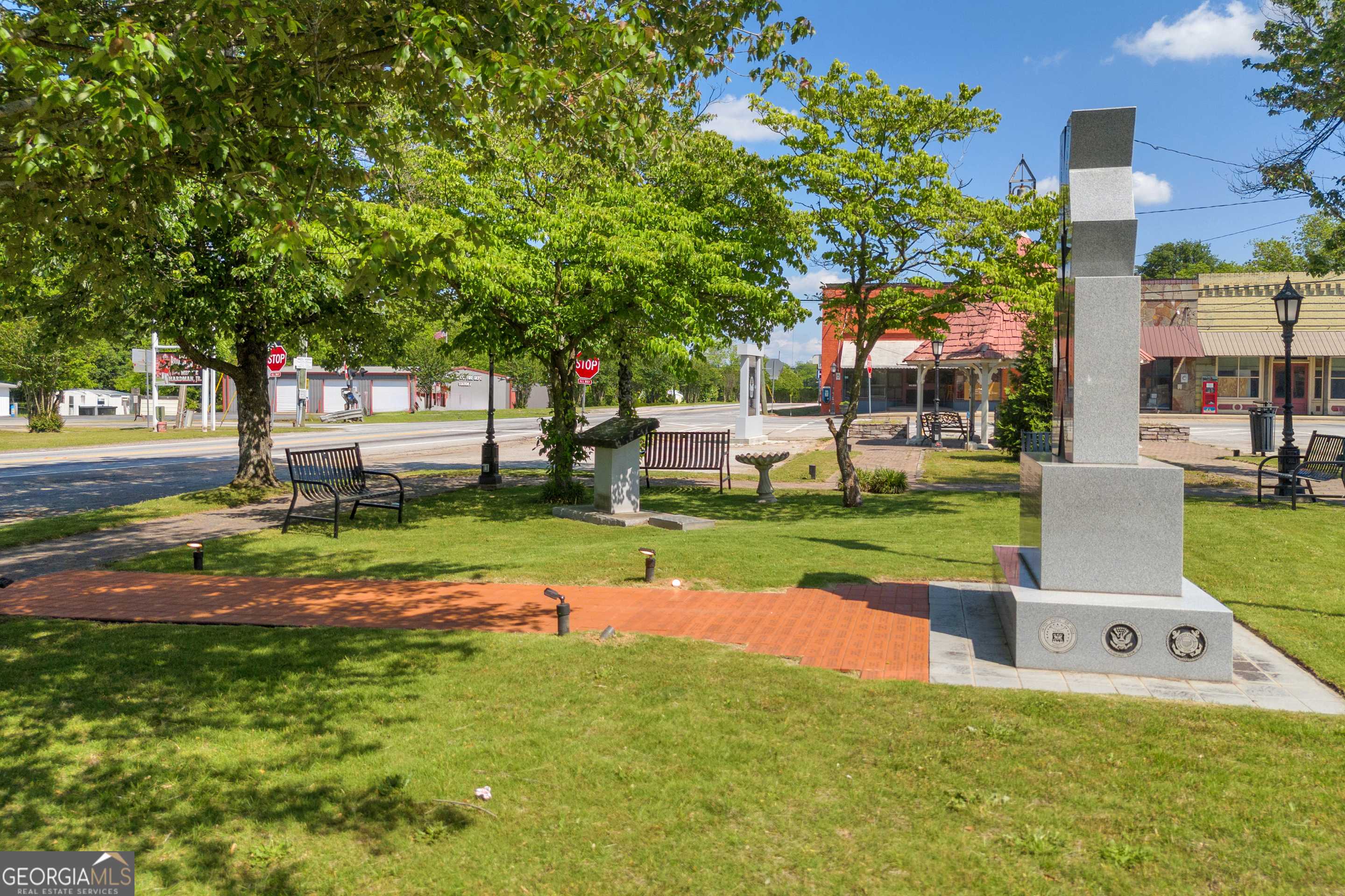 Bowman, GA 30624,1 Public Square