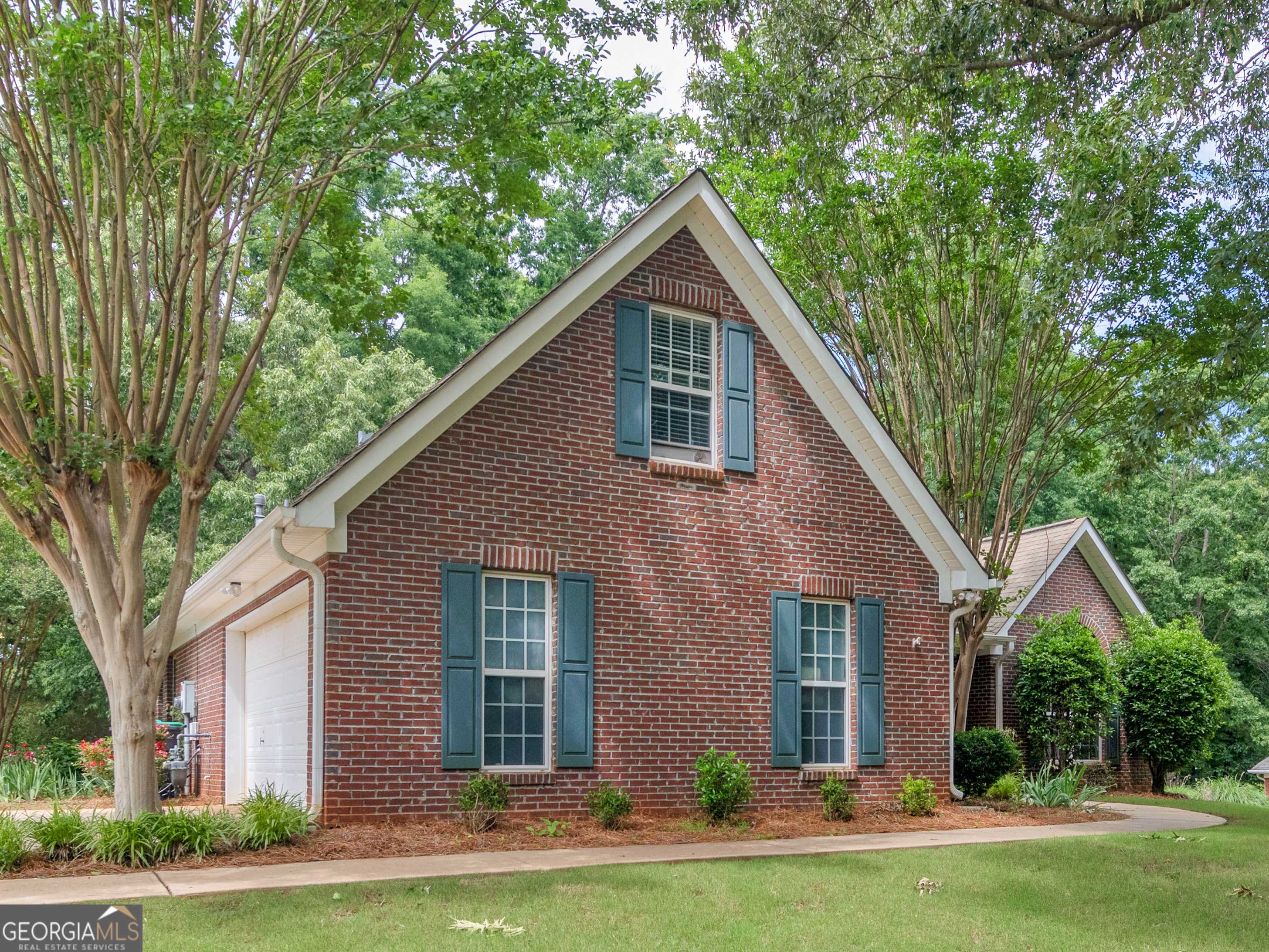 Mcdonough, GA 30252,1585 Lake Dow RD